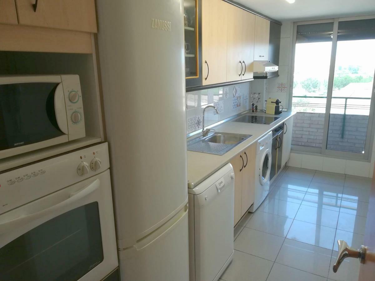 Atico Con Piscina Bellavista Apartment Tudela Luaran gambar