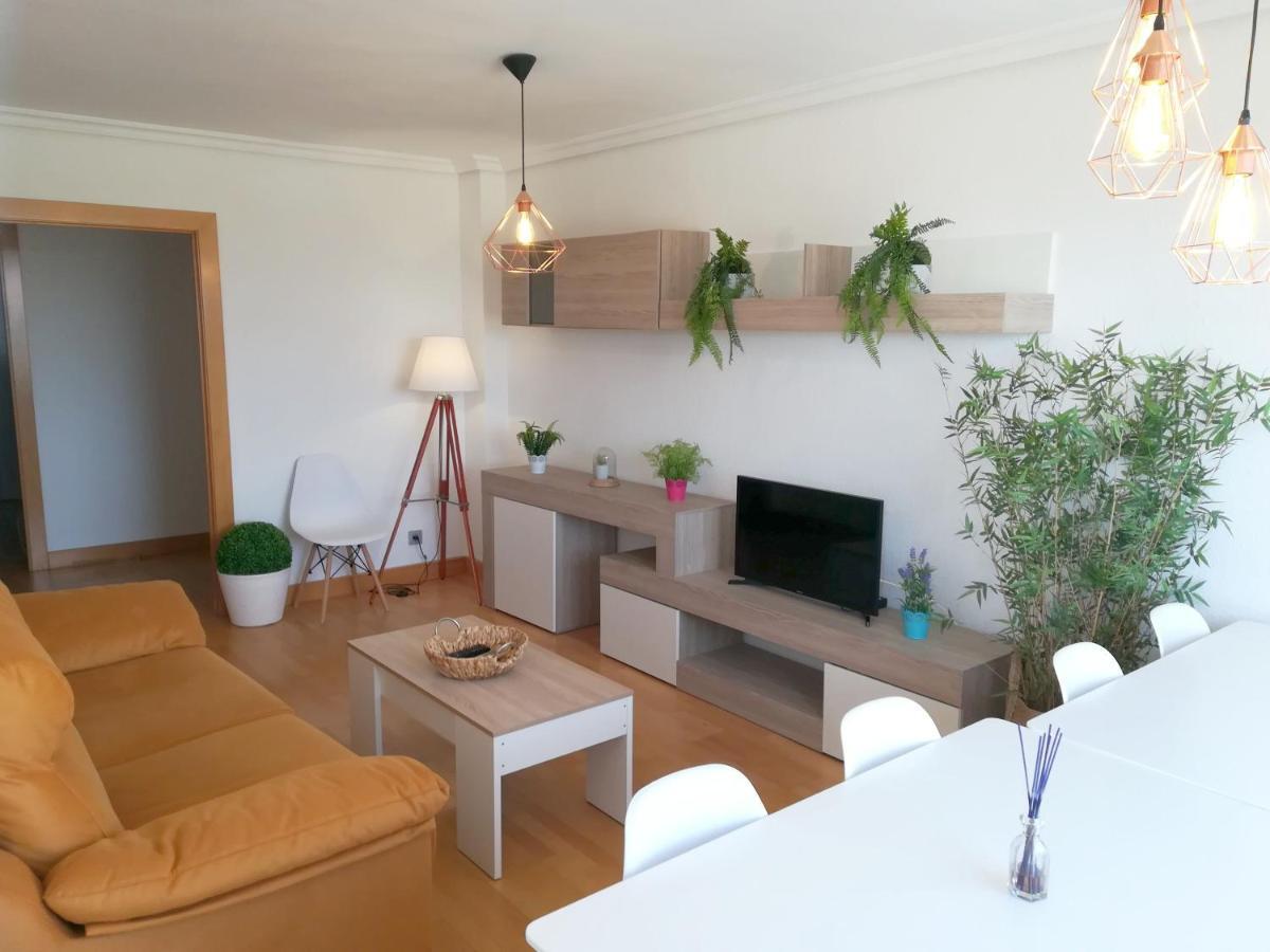 Atico Con Piscina Bellavista Apartment Tudela Luaran gambar